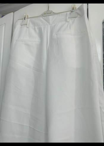 Beyaz Kadın Keten Pilili Pantolon - Görsel 4