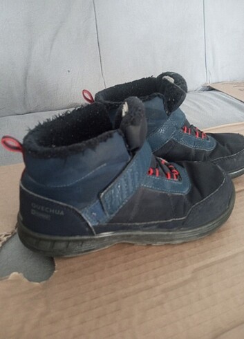 Decathlon bot tertemiz ve sapasağlam 