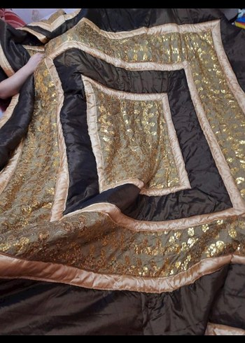 Kahverengi Nakışlı Yatak Örtüsü Seti - Görsel 3