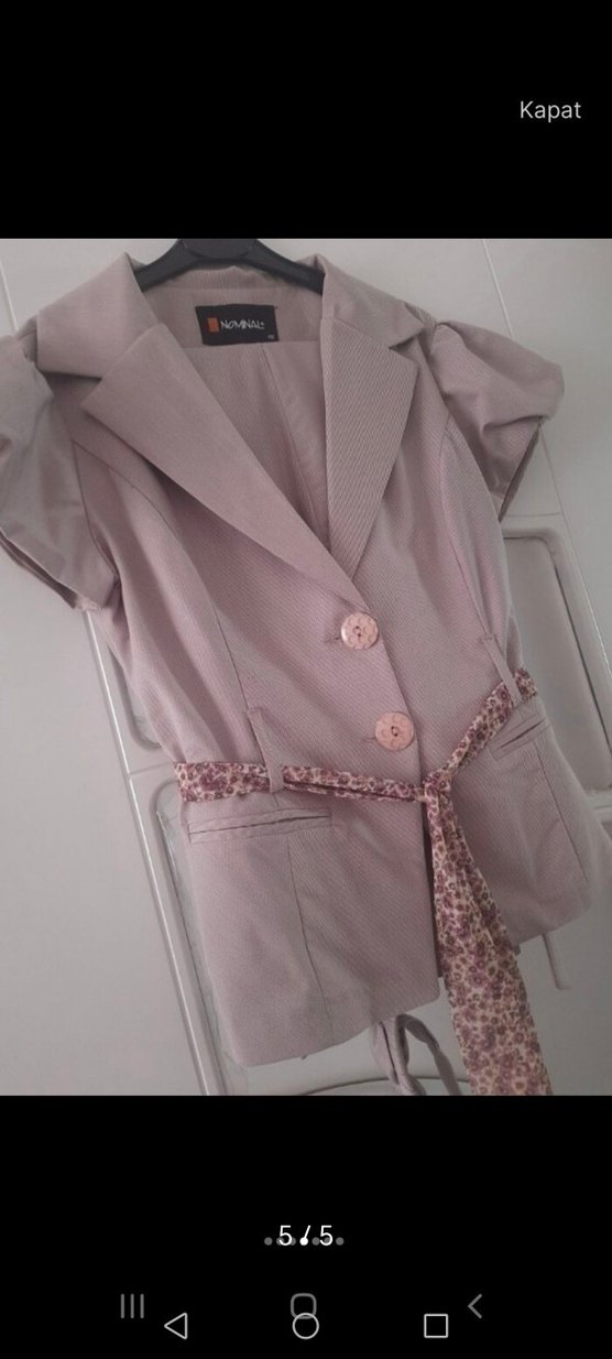 Bej Kemerli Kısa Kollu Kadın Takım Elbise - Görsel 2