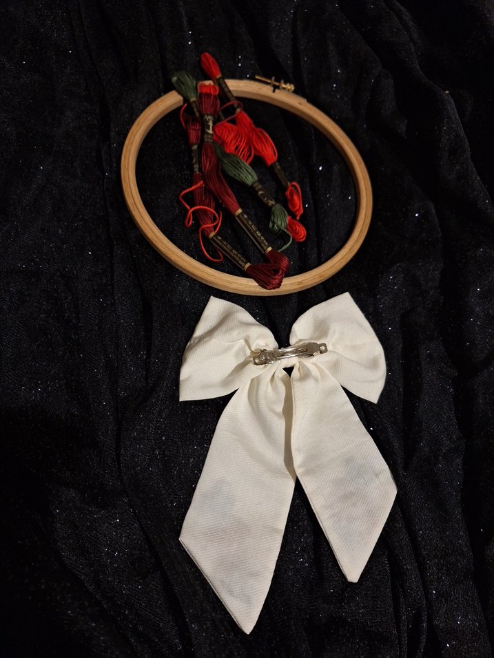 Nakışlı Bordo Fiyonklu Çocuk Saç Bandı - Görsel 2