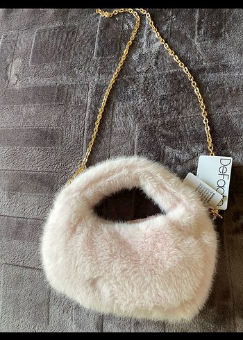 Bej Peluş Detaylı Kadın Çanta - Görsel 2