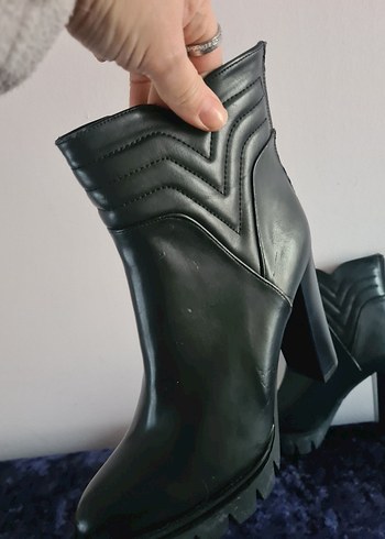 Siyah Platform Topuklu Gotik Kadın Botları - Görsel 3