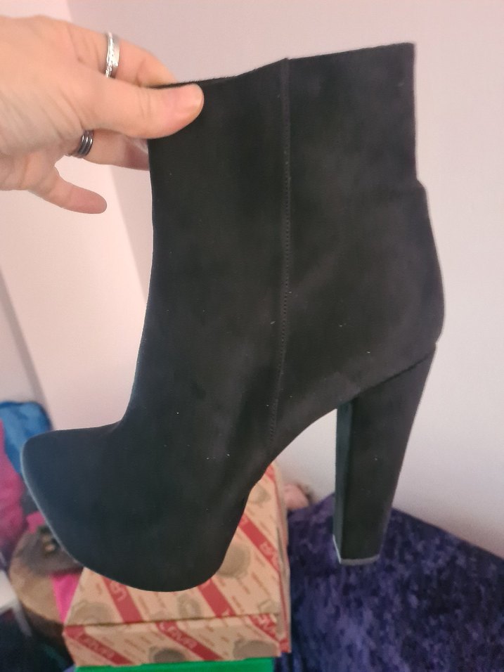 Siyah Süet Platform Topuklu Fermuarlı Bot - Görsel 3