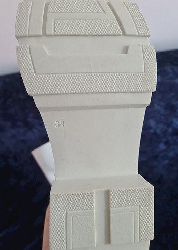 Beyaz Kadın Dizüstü Bot, Kalın Topuklu - Görsel 4