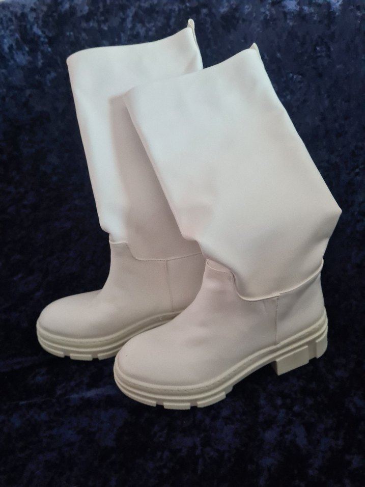 Beyaz Kadın Dizüstü Bot, Kalın Topuklu - Görsel 3