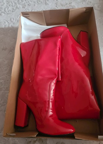 Kadın Parlak Kırmızı Dizüstü Çizme - Görsel 2