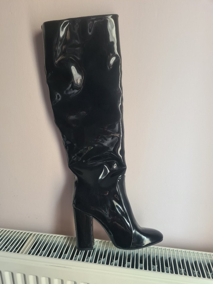 Siyah Parlak Rugan Dizüstü İnce Topuklu Çizmeler - Görsel 2