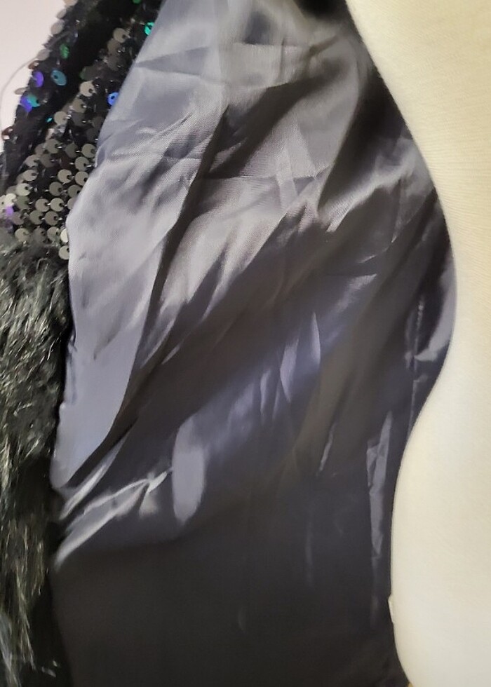 Pul payetli siyah kürk - Görsel 5