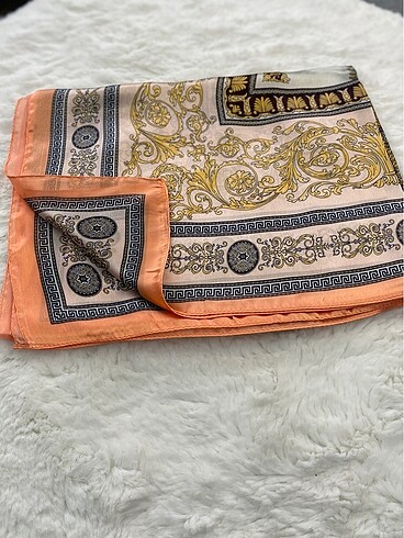 universal Beden Versace
