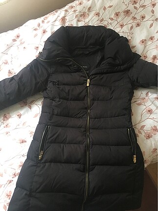 Zara uzun mont