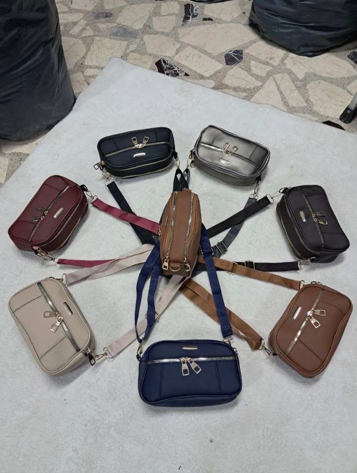 Siyah Deri Kemerli Kadın Çanta - Görsel 2