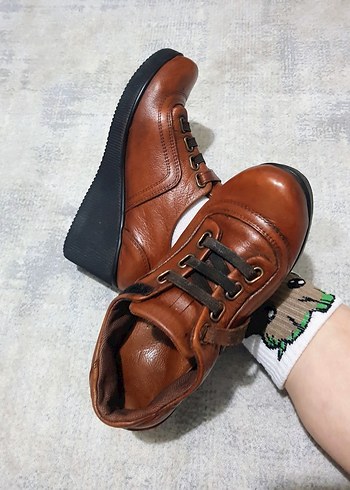 DERİ DOLGU TOPUK AYAKKABI - Görsel 4