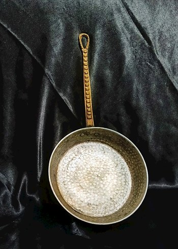 ESKİ BAKIR KULPLU TAVA - Görsel 3