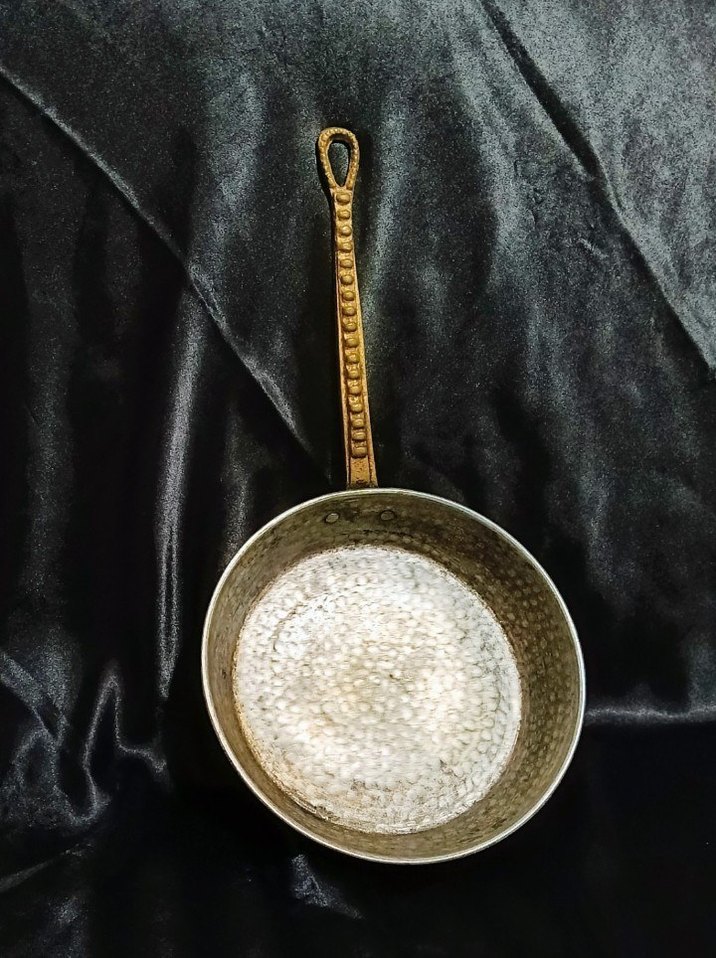 ESKİ BAKIR KULPLU TAVA - Görsel 3