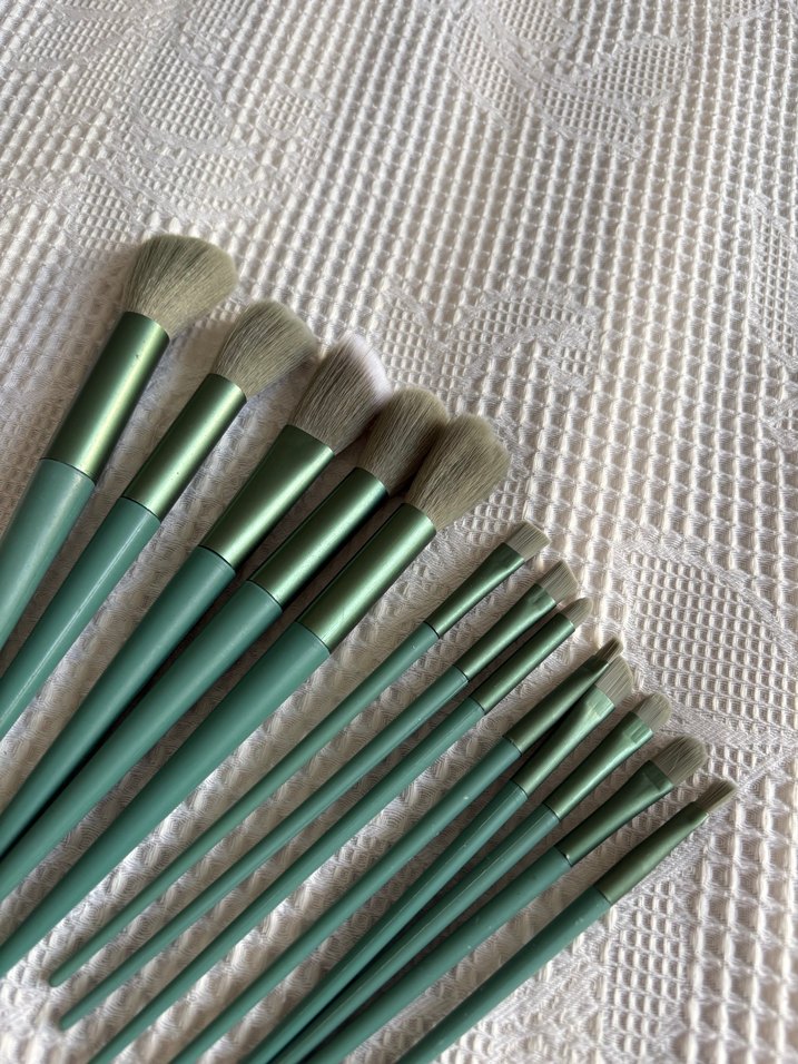 Yeşil Makyaj Fırçası Seti - Görsel 2