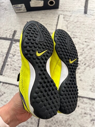 28 Beden sarı Renk Nike krampon
