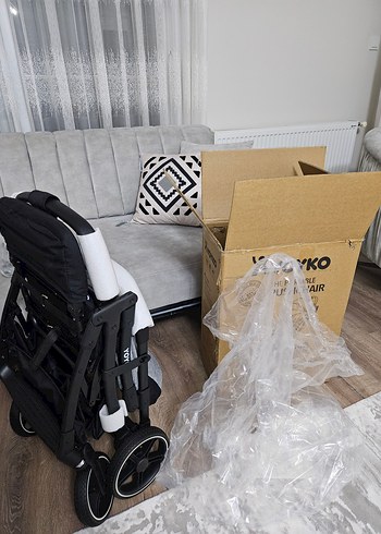 SIFIR Yoyko Max Kabin Boy Tek Elle Katlanan
Pratik Bebek Arabası - Görsel 10