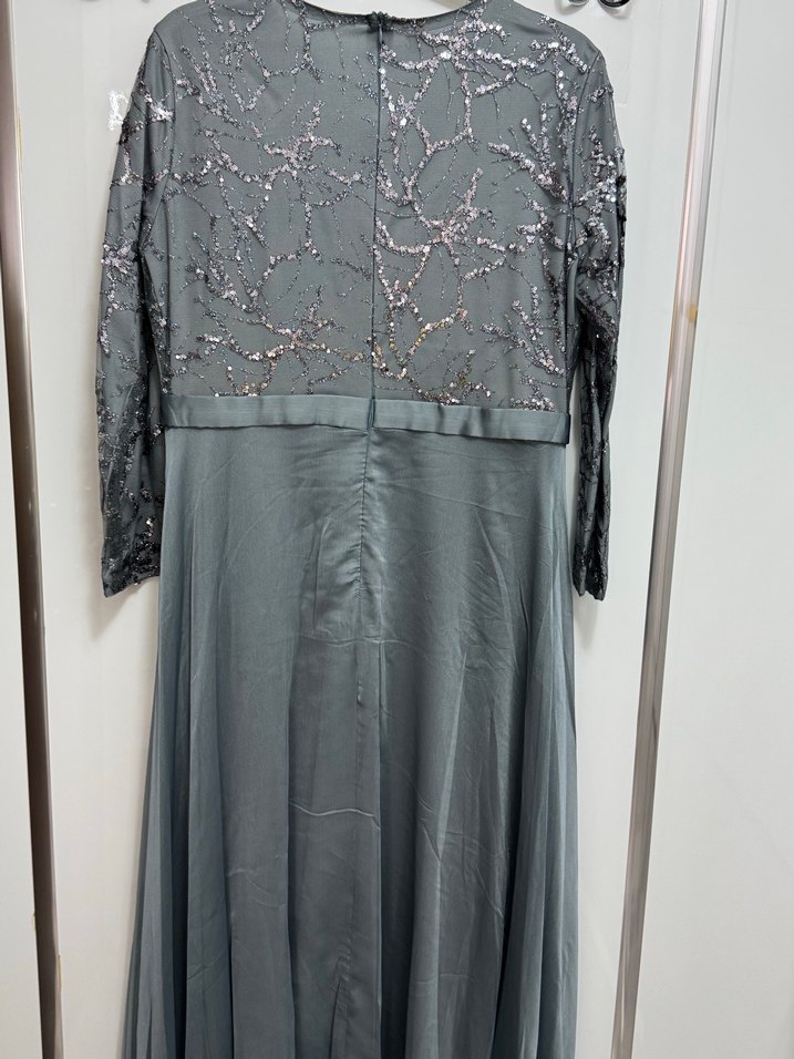 Uzun Kollu İşlemeli Gri Bohem Abiye Elbise - Görsel 2