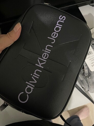  Beden siyah Renk calvin klein orjinal çanta