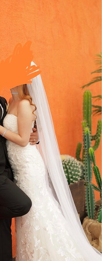 Oleg Cassini Balık Straplez Gelinlik