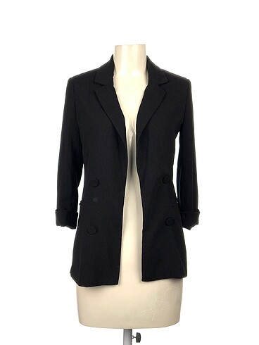 Bershka Blazer %70 İndirimli.