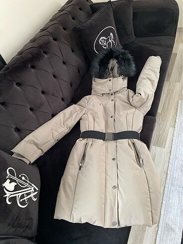 Zara su geçirmez kaz tüylü uzun şişme mont