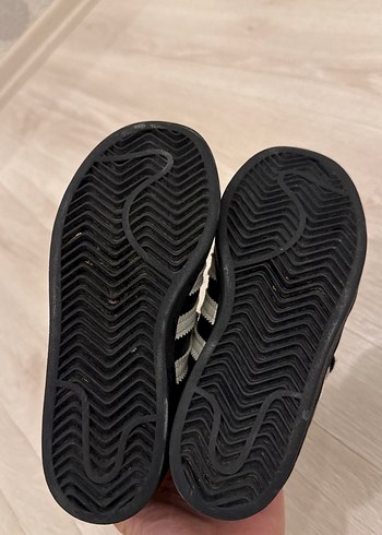 Erkek Çocuk Siyah Adidas Spor Ayakkabı - Görsel 4