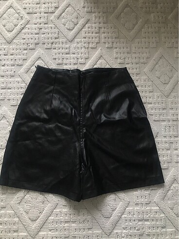 Zara Deri şort