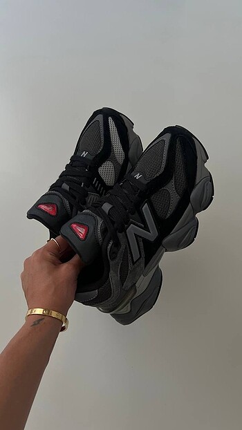 NEW BALANCE 9060 BLACK