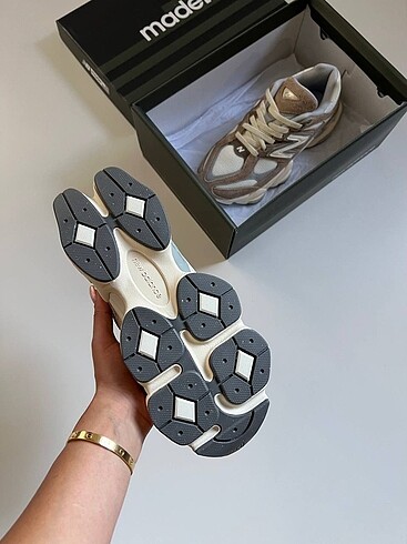 37 Beden kahverengi Renk NEW BALANCE 9060