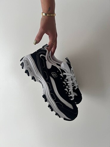38 Beden siyah Renk SKECHERS D?LİTES