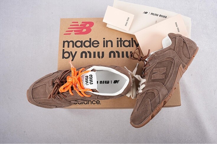 38 Beden NEW BALANCE 530 x miu miu