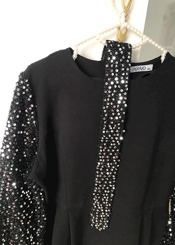 Siyah Parlak Payetli Uzun Kollu Elbise - Görsel 4