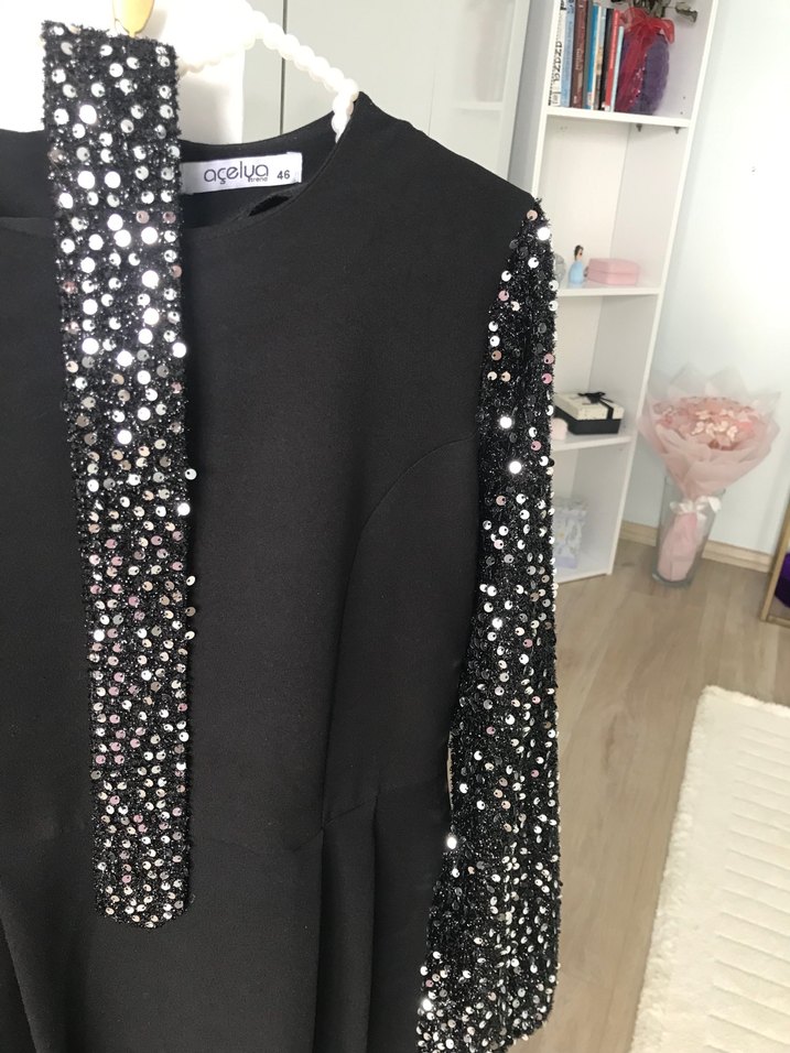 Siyah Parlak Payetli Uzun Kollu Elbise - Görsel 5