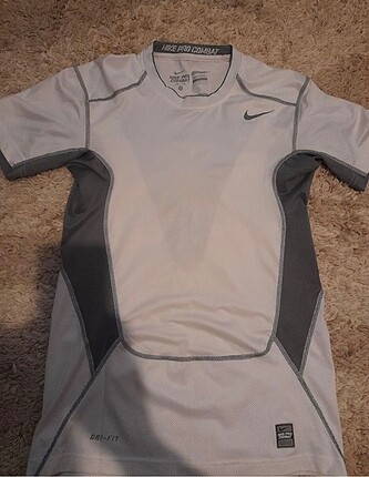 Nike Pro combat