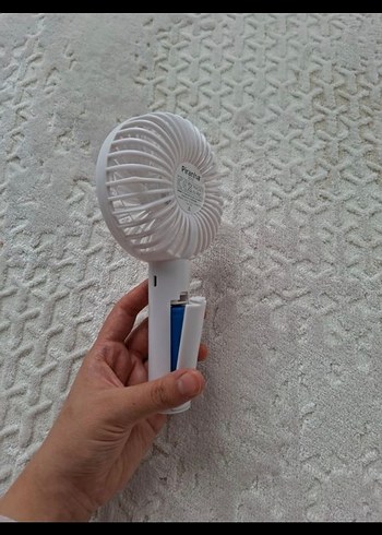Beyaz taşınabilir mini el fanı - Görsel 2