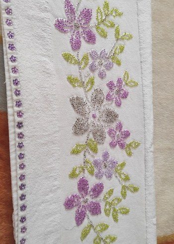 Çeyizlik İşlemeli Nakışlı Çok Renkli Havlu - Görsel 2