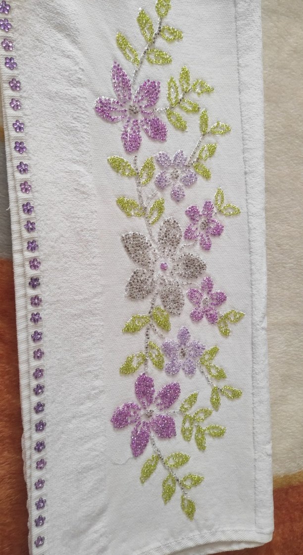 Çeyizlik İşlemeli Nakışlı Çok Renkli Havlu - Görsel 2