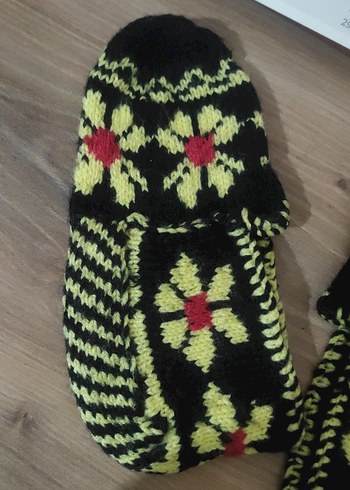 ÇEYİZLİK CİCEKLİ EL EMEGİ ORGU PATİK - Görsel 2