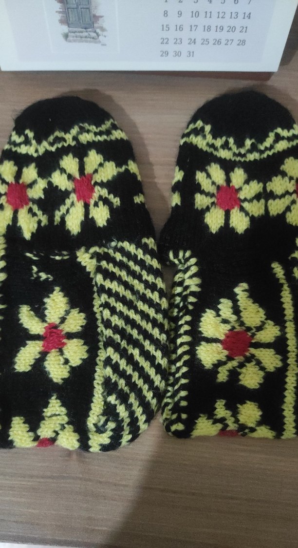 ÇEYİZLİK CİCEKLİ EL EMEGİ ORGU PATİK - Görsel 3