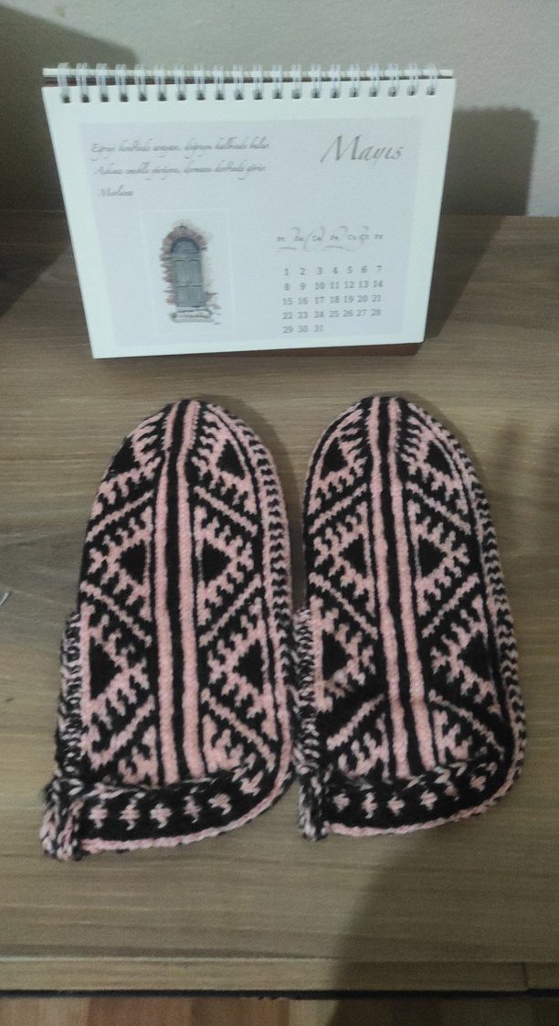 Pembe Siyah Çeyizlik Örgü Kadın Patik - Görsel 2