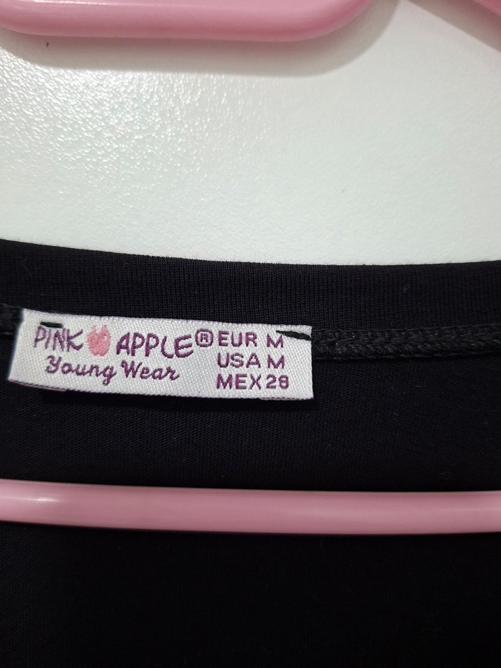 Siyah V Yaka  Tişörtü - Görsel 3