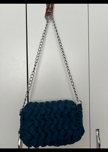 Zincir Detaylı Mavi Örgü Kadın Çanta - Görsel 2