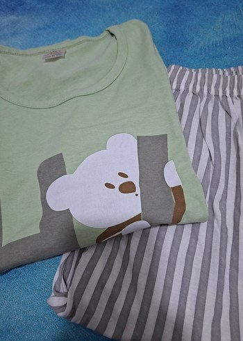 Yeşil Ayıcık Baskılı Kısa Kollu Kadın Pijama Takımı - Görsel 3