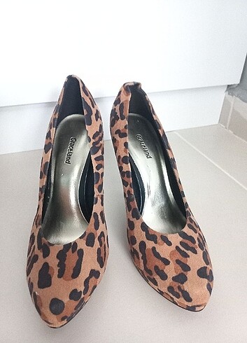 Leopar stiletto