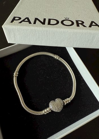 Pandora Işıltılı Kalp ve Yılan Zinciri Bileklik
