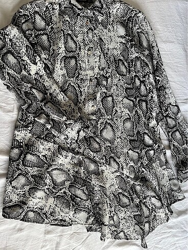Yılan derisi gömlek - Görsel 3