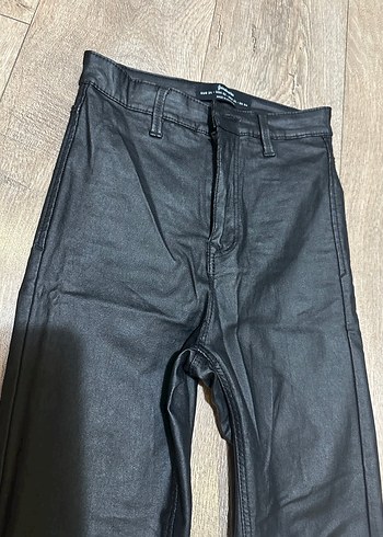 Siyah Deri Kemerli Skinny Pantolon mumlu pantolon - Görsel 4