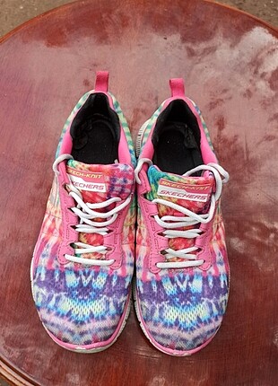 Skechers spor ayakkabı